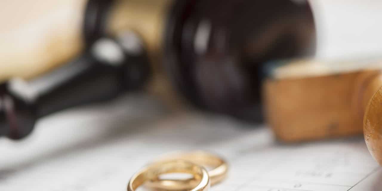 https://www.binehamgillen.com/wp-content/uploads/2017/10/divorce-scenarios-1280x640.jpg